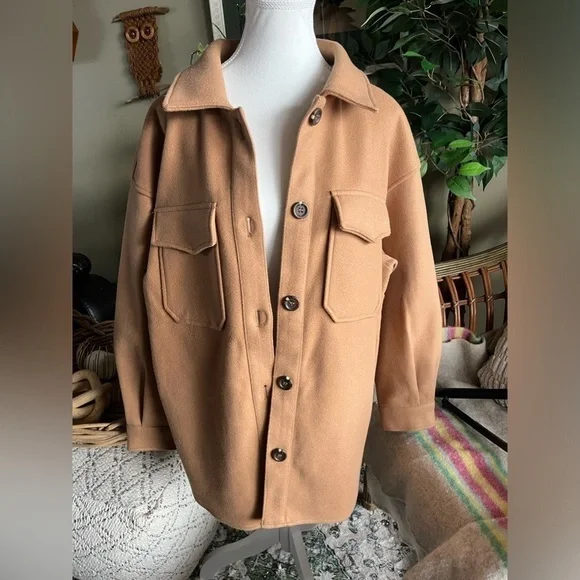 Avec Les Filles Shacket - Picture 4 of 10